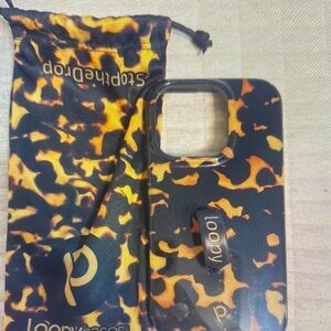 Loopy Case Wild Pattern Phone Cover - Black and Yellow